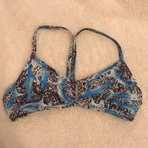 jolyn bennett top fixed back